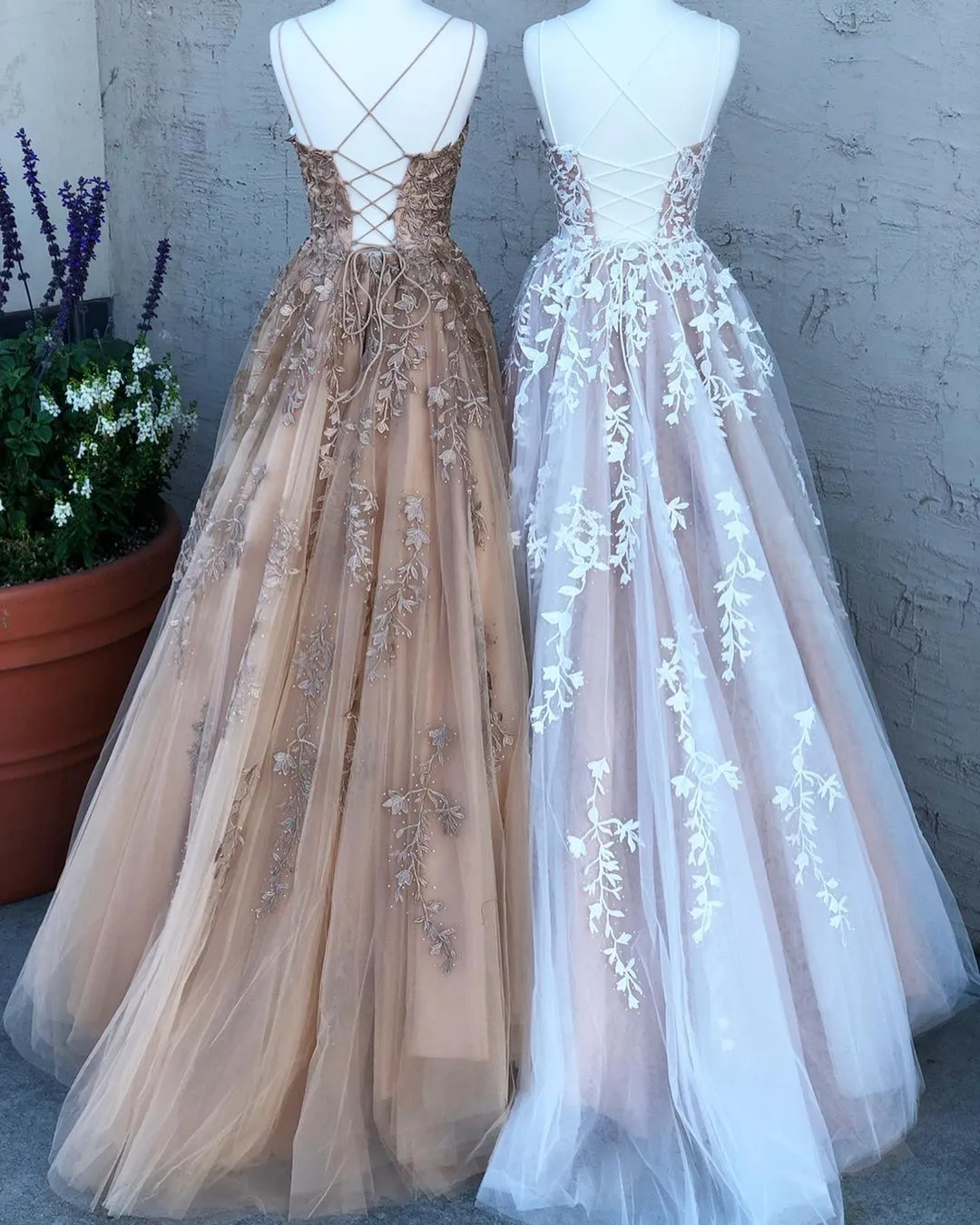 Ball Gown Prom Dresses Long with Appliques and Beading    cg21352