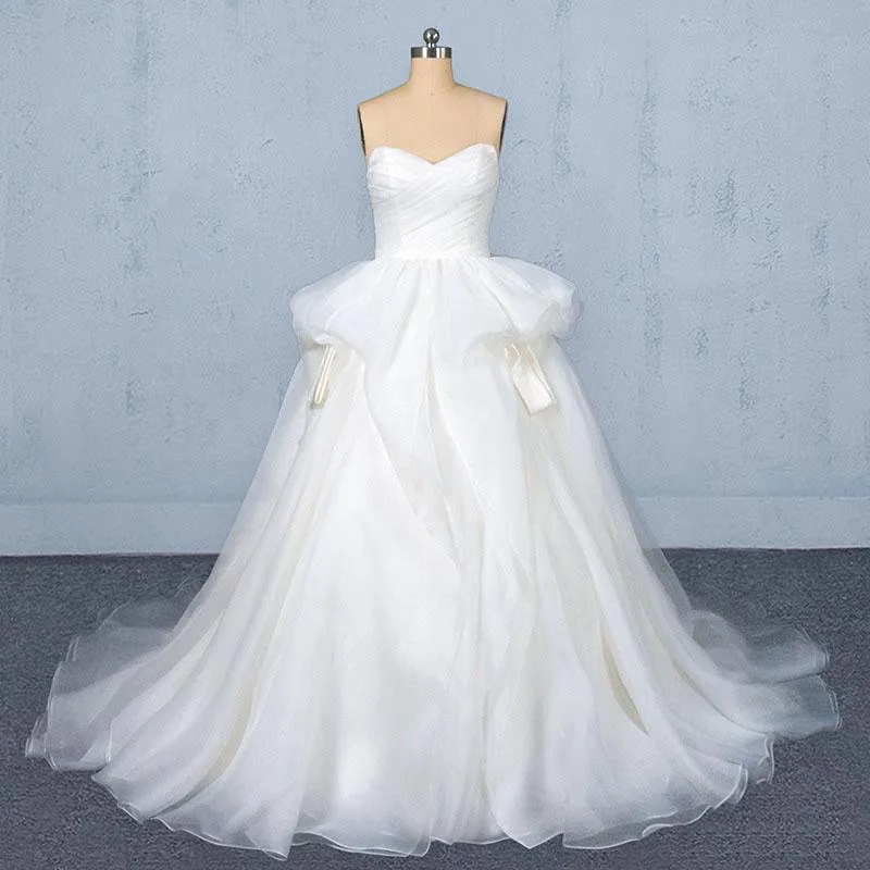 Ball Gown Sweetheart Tulle Ivory Wedding Dress, Gorgeous Sweep Train Bridal Dresses UQ2350