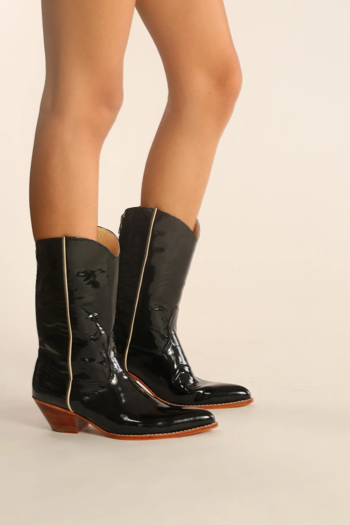 BLACK PATENT WESTERN BOOTS WAKANDA