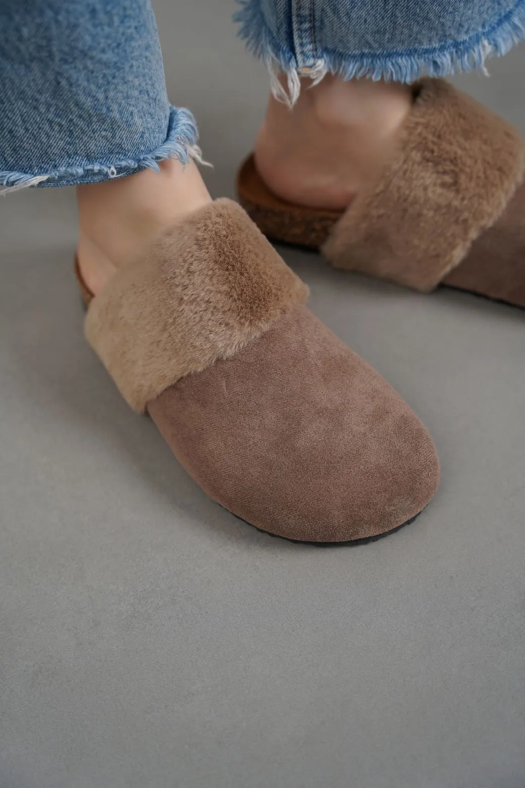 COSY FUR SLIPPERS