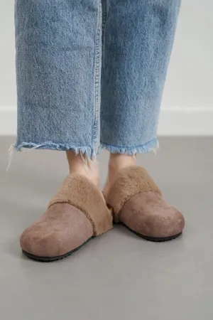 COSY FUR SLIPPERS