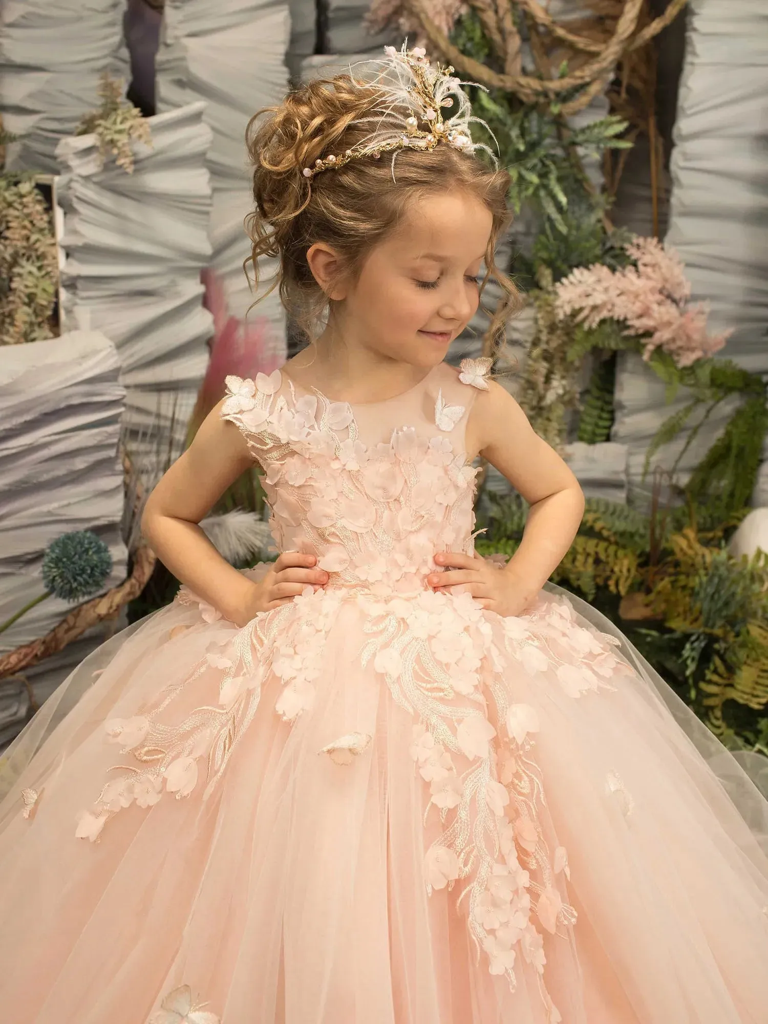 Flower Girl Dresses For Weddings Sleeveless Tulle Party Dress For Kids Girl Lace Appliques Princess Ball Gown Pageant MC2300