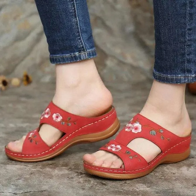 Handmade casual lady sandals