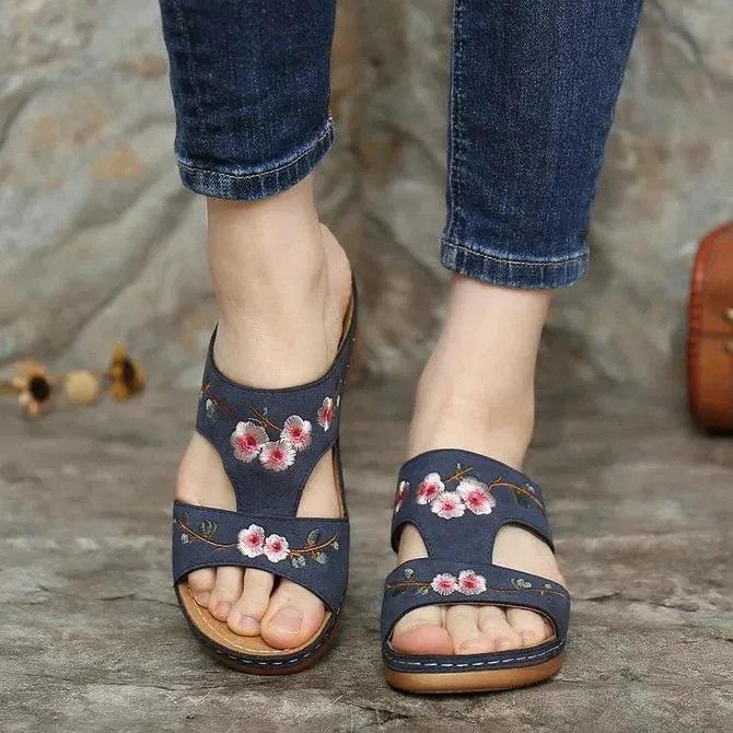 Handmade casual lady sandals