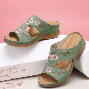 Handmade casual lady sandals