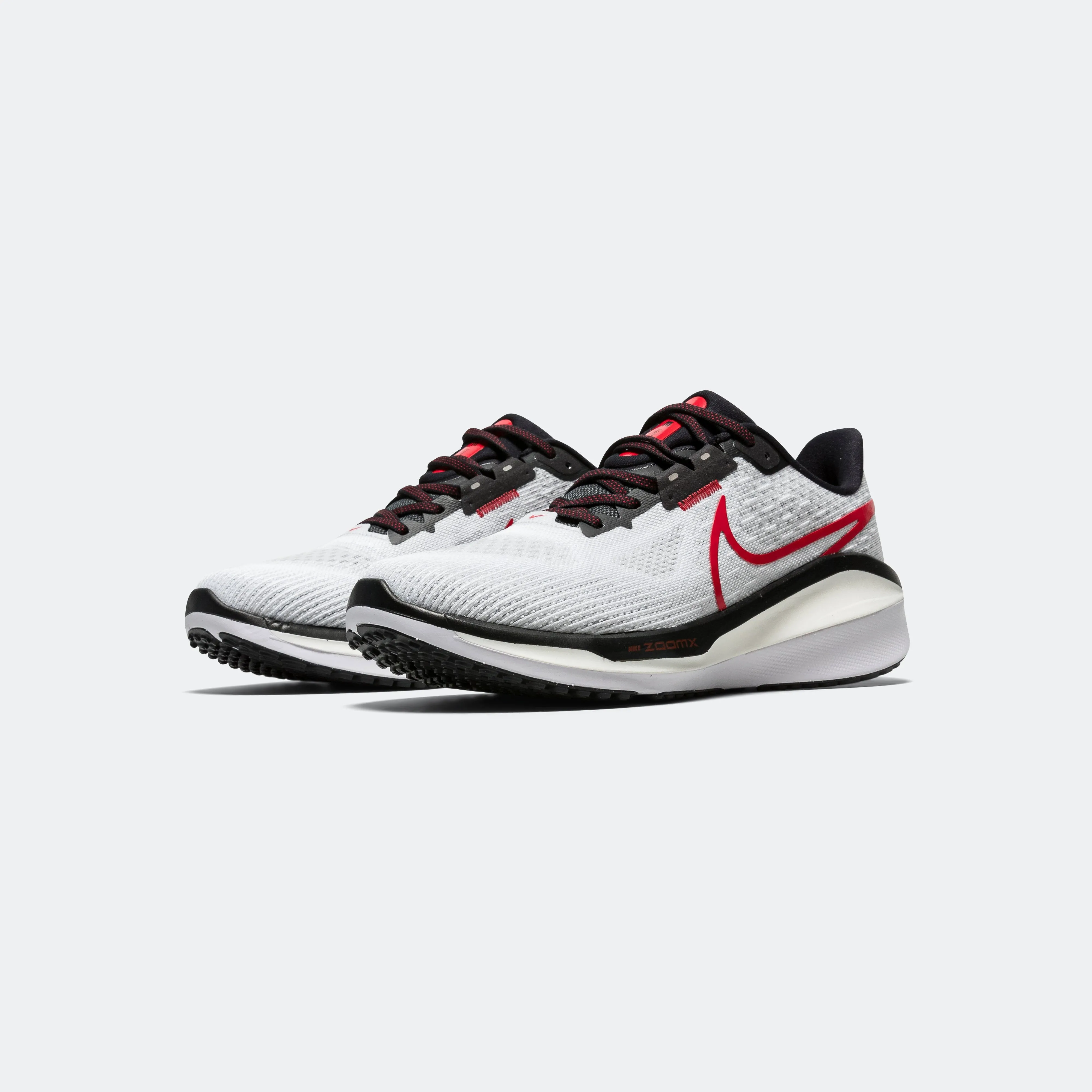 Mens Vomero 17 - White/Black-Fire Red