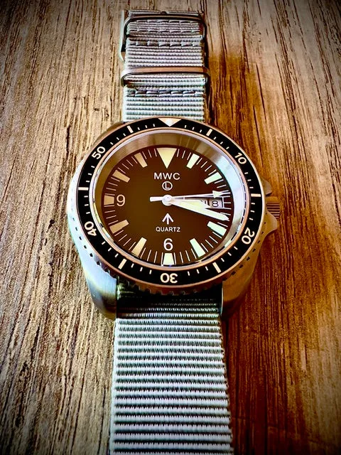 MWC 1999-2001 Pattern Quartz Day/Date Military Divers Watch with Stainless Steel Case and Sapphire Crystal