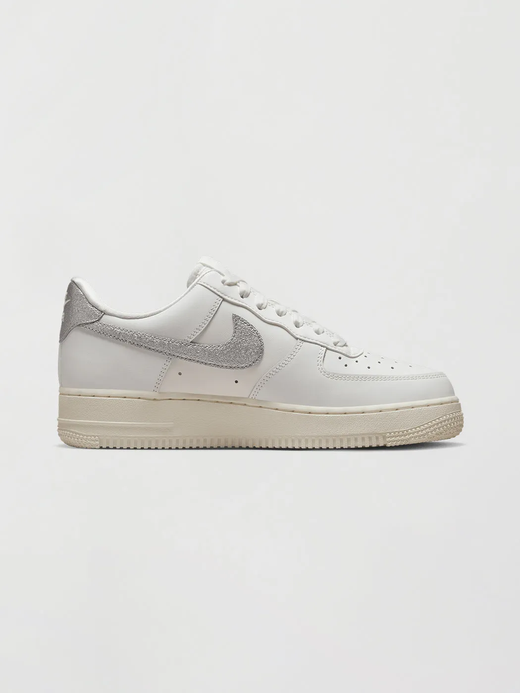 Nike Air Force 1 '07 - SUMMIT WHITE/METALLIC SILVER-SAIL-WHITE