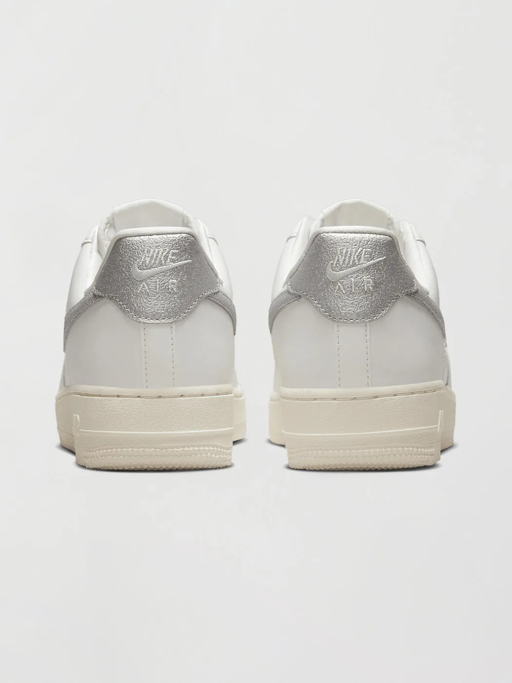 Nike Air Force 1 '07 - SUMMIT WHITE/METALLIC SILVER-SAIL-WHITE