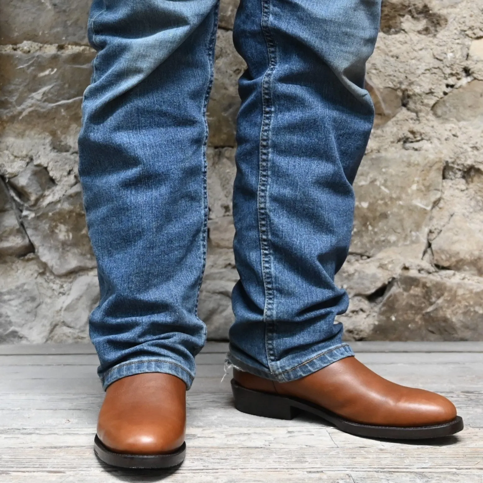 Nutted Calf Men's 9" Super Roper in Tobacco Waxy Retanned Leather