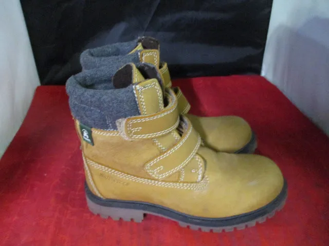 Used Kids Kamik Takodav Waterprood Boots Size 2