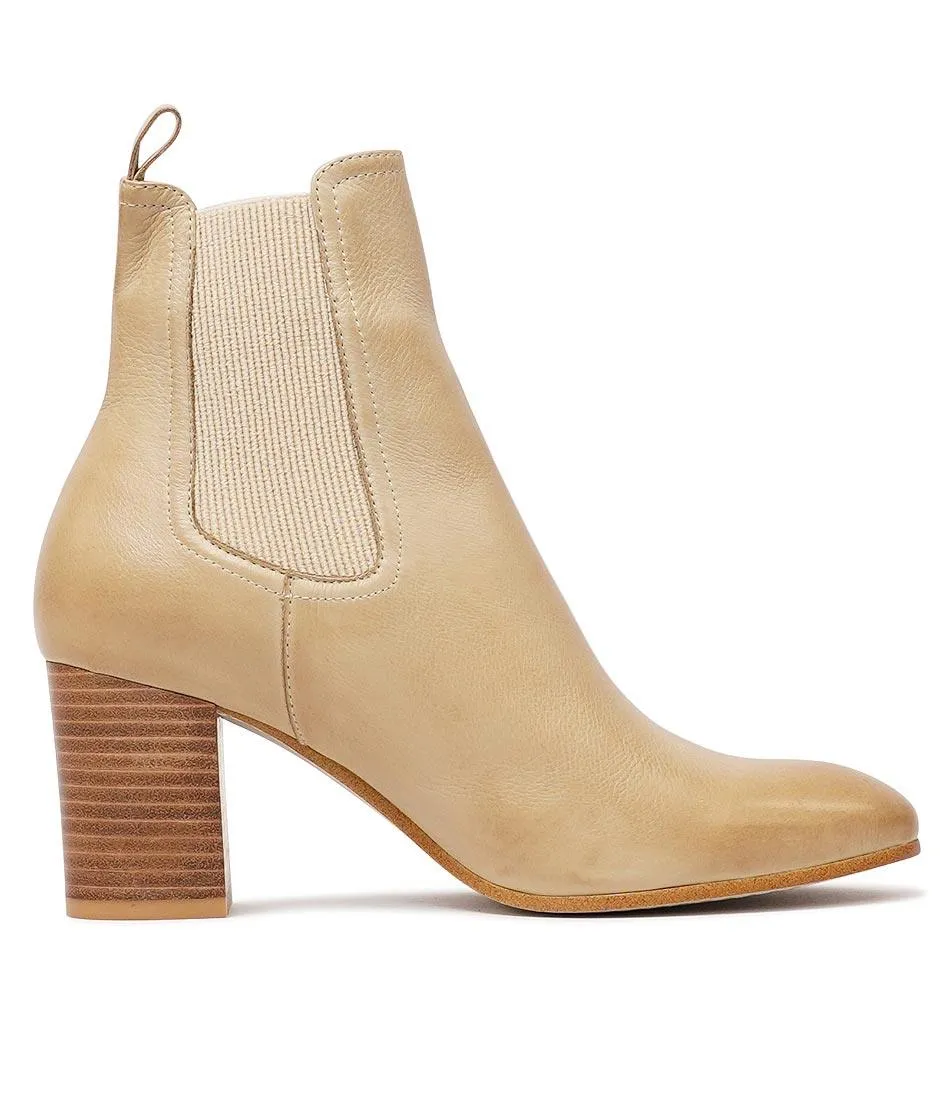 Usset Cafe Leather Chelsea Boots