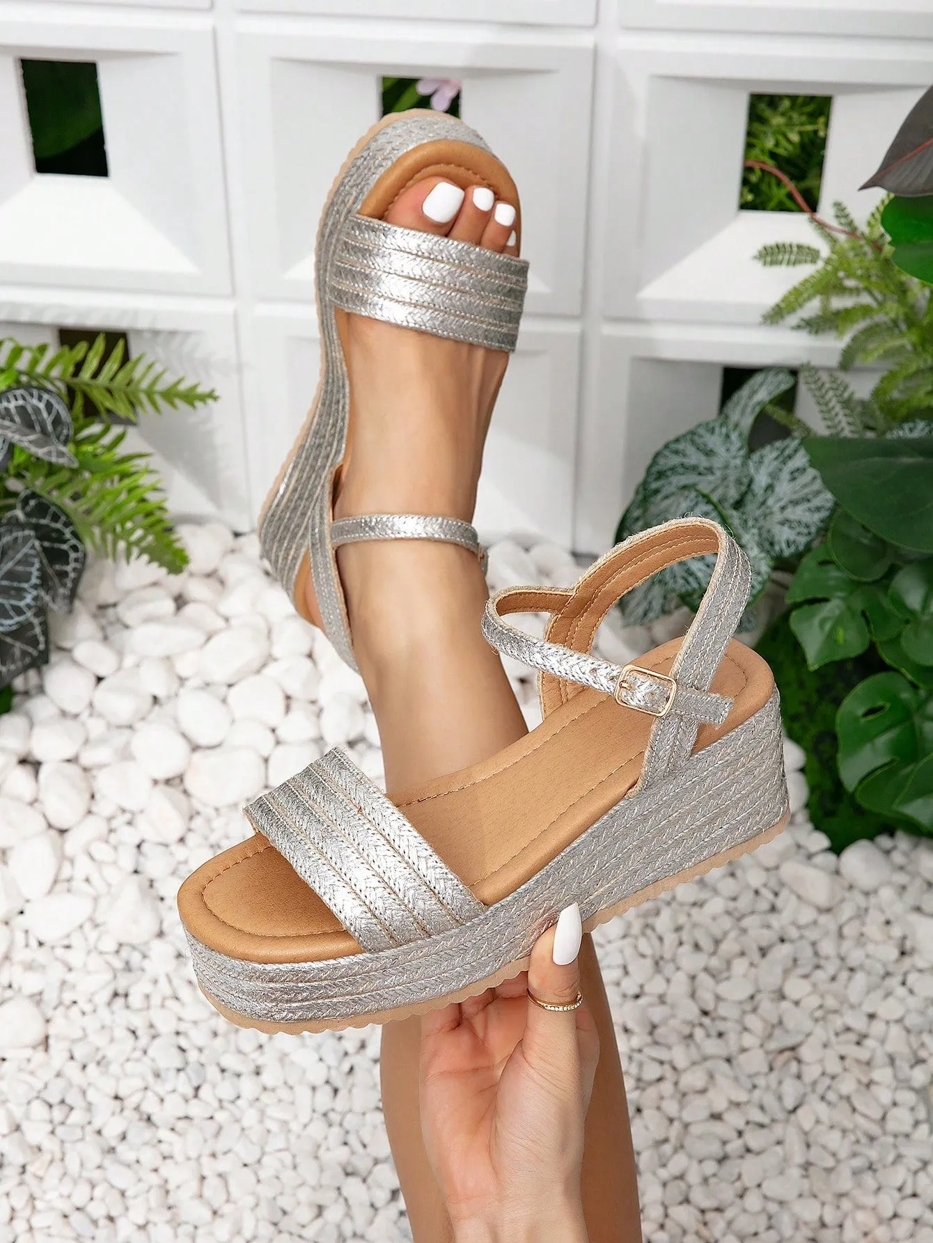 Women's Summer Wedge Sandals Woven Vamp Straw Thick-Soled High Heels  Platform Shoes With Ankle Straps